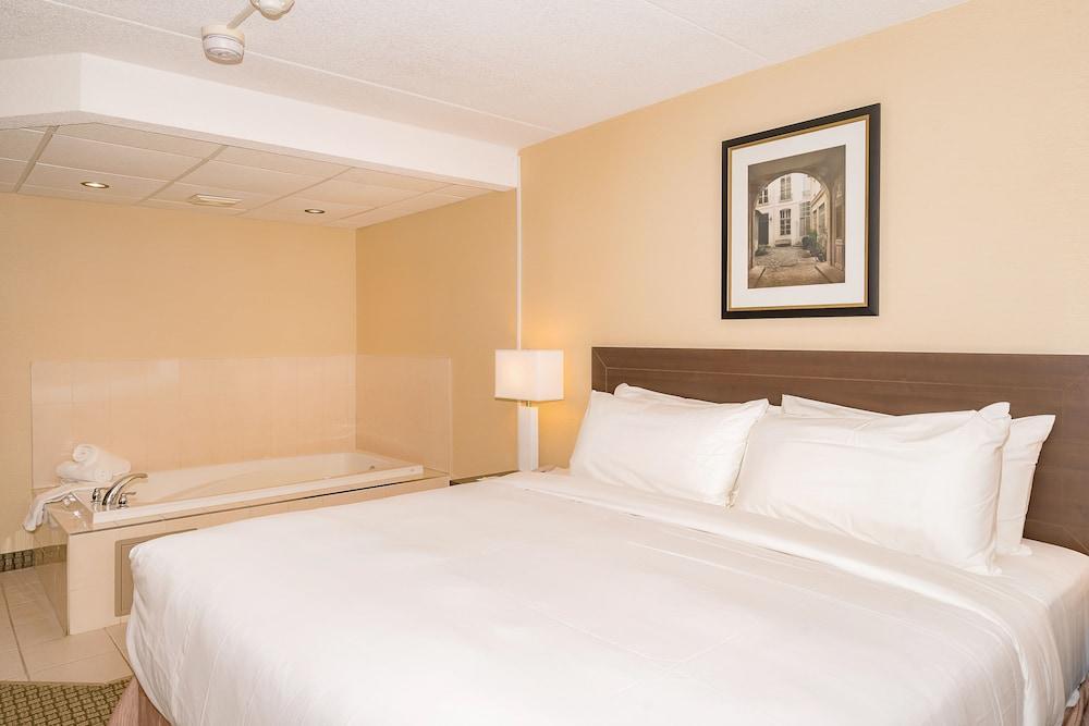 Days Inn By Wyndham Niagara Falls Lundys Lane Exterior photo